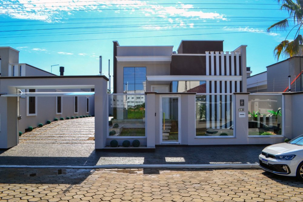 Casa Alto Padrão - Venda - Xv de Novembro - Tijucas - SC