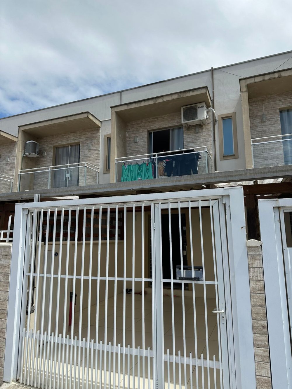 Sobrado Geminado - Venda - Praça - Tijucas - SC