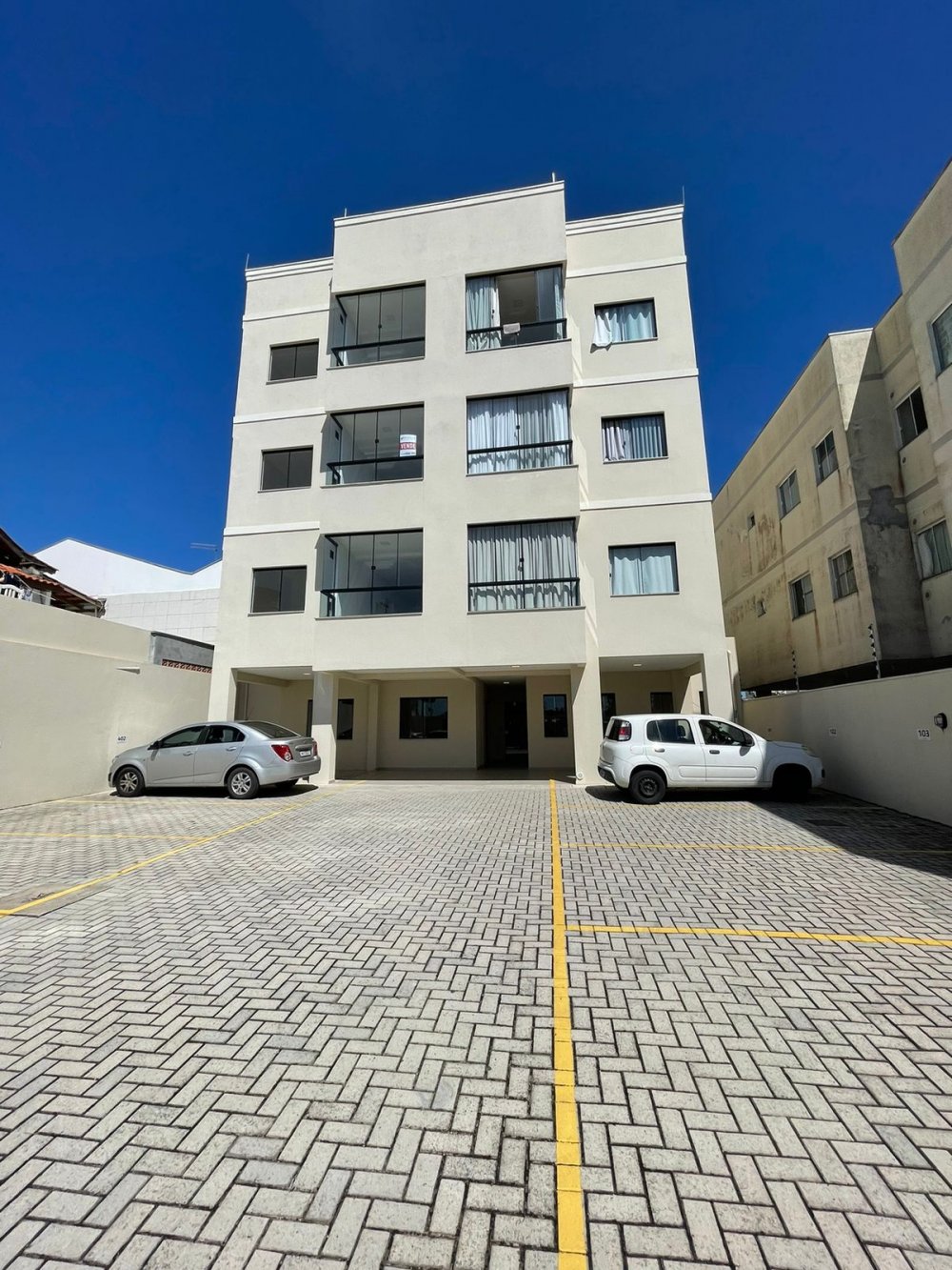 Apartamento - Venda - Universitário - Tijucas - SC